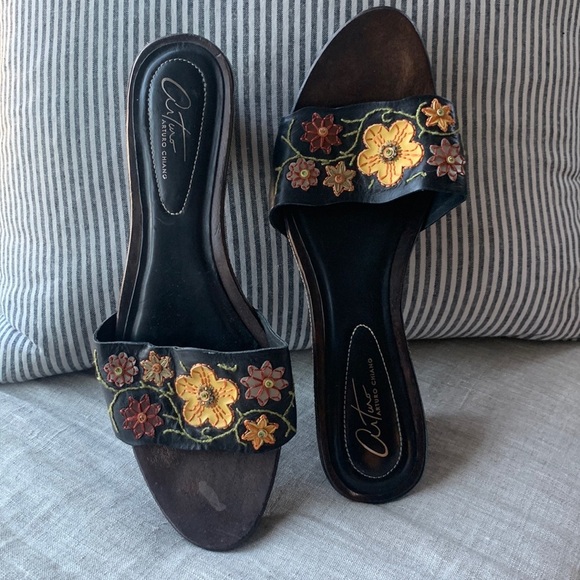 Arturo Chiang Shoes - Arturo Chiang Wooden Slides